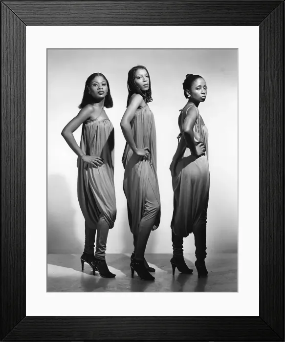 Framed Print : Disco Group Musique Portrait Framed Print : Disco Group Musique Portrait