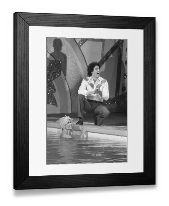 Framed Print : The Brady Bunch Hour Framed Print : The Brady Bunch Hour