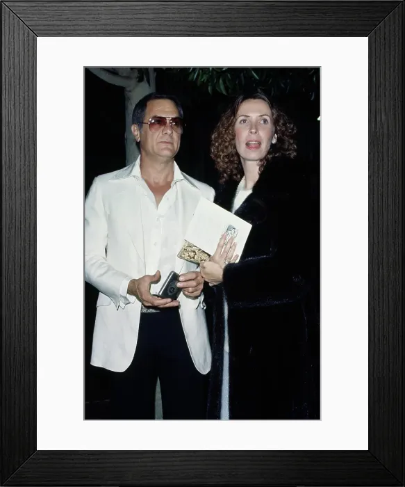 Framed Print : Tony Curtis & Leslie Allen Framed Print : Tony Curtis & Leslie Allen