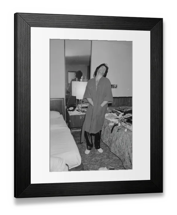 Framed Print : Freddie Mercury Framed Print : Freddie Mercury