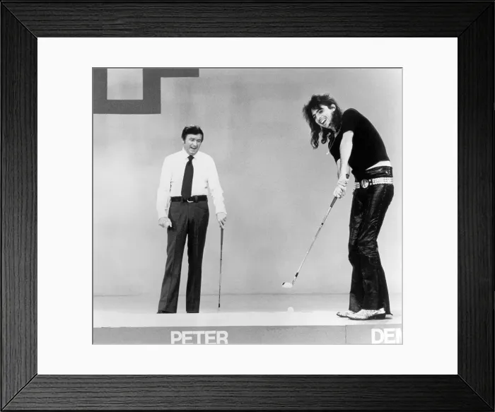 Framed Print : Alice Cooper On The Mike Douglas Show Framed Print : Alice Cooper On The Mike Douglas Show