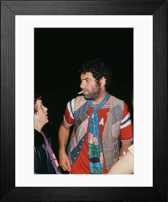 Framed Print : Elliott Gould Framed Print : Elliott Gould