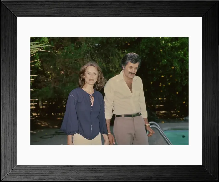 Framed Print : At Home With The Anistons