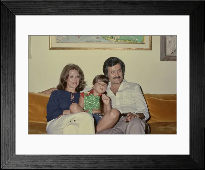 Framed Print : At Home With The Anistons