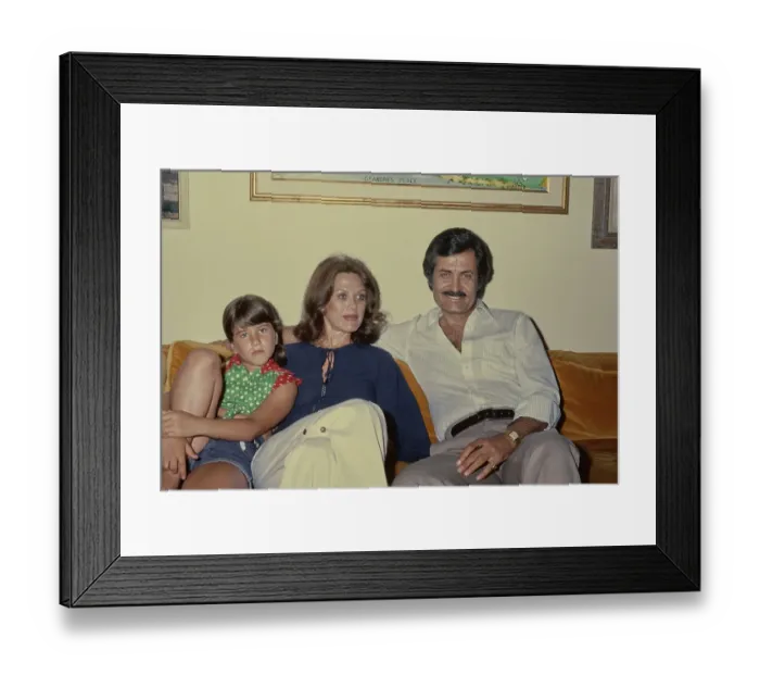 Framed Print : At Home With The Anistons
