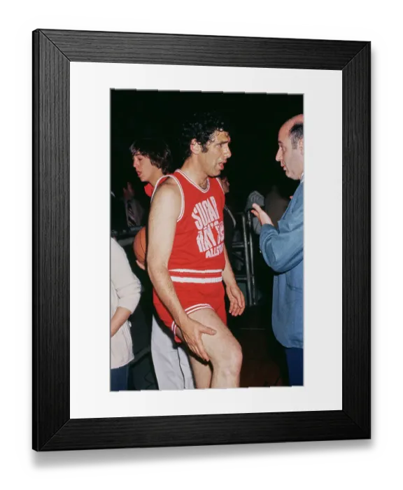 Framed Print : Elliott Gould Framed Print : Elliott Gould