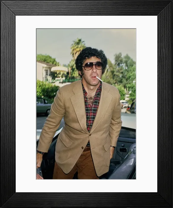 Framed Print : Elliott Gould Framed Print : Elliott Gould