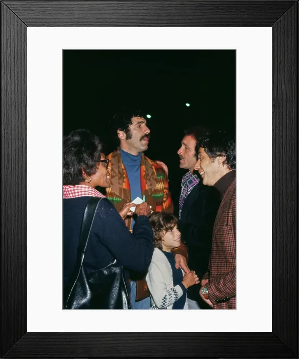 Framed Print : Elliott Gould Framed Print : Elliott Gould