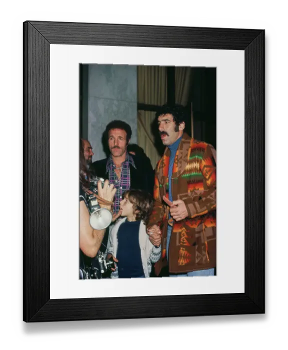 Framed Print : Elliott Gould, Jason Gould, James Caan Framed Print : Elliott Gould, Jason Gould, James Caan