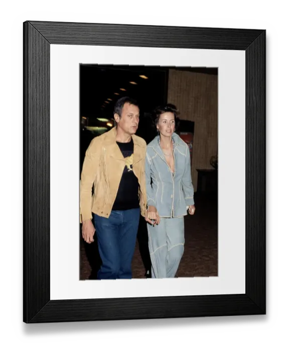 Framed Print : Tony Curtis & Leslie Allen Framed Print : Tony Curtis & Leslie Allen