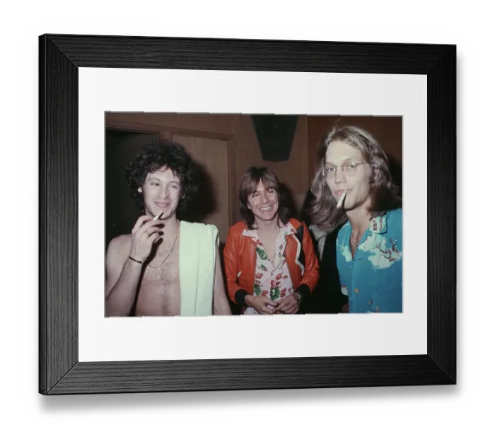 Framed Print : Carmen, Cassidy And Beckle Framed Print : Carmen, Cassidy And Beckle