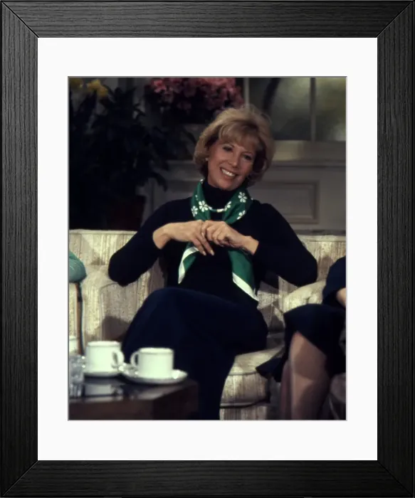 Framed Print : Dinah Shore On a TV Show Framed Print : Dinah Shore On a TV Show