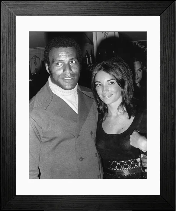 Framed Print : Fred Williamson At An Event Framed Print : Fred Williamson At An Event