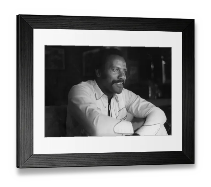 Framed Print : Fred Williamson At Home Framed Print : Fred Williamson At Home
