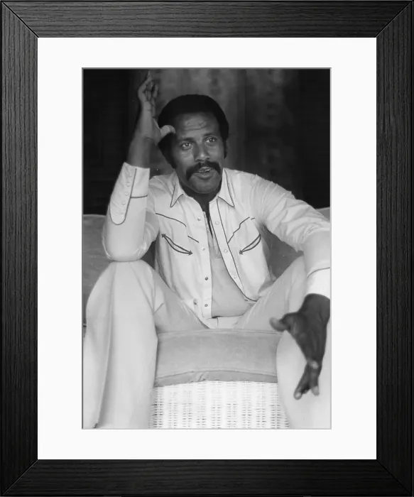 Framed Print : Fred Williamson At Home Framed Print : Fred Williamson At Home