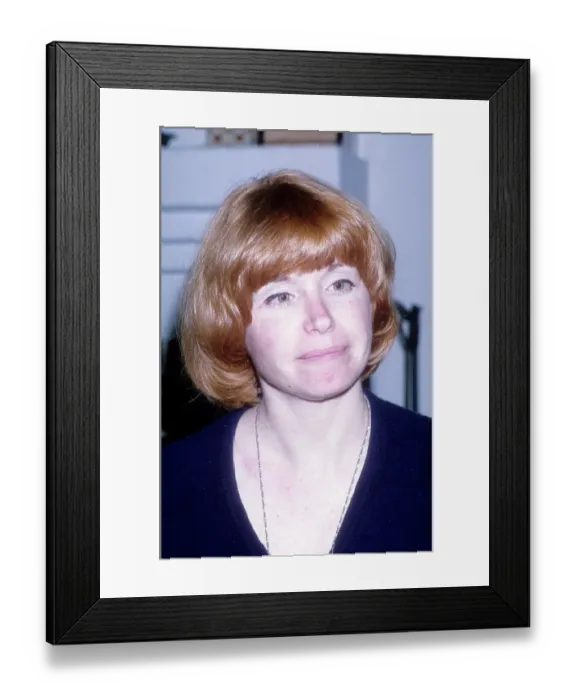 Framed Print : Bonnie Franklin Attends An Event Framed Print : Bonnie Franklin Attends An Event