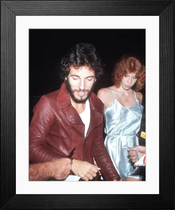 Framed Print : Photo of Bruce Springsteen Framed Print : Photo of Bruce Springsteen