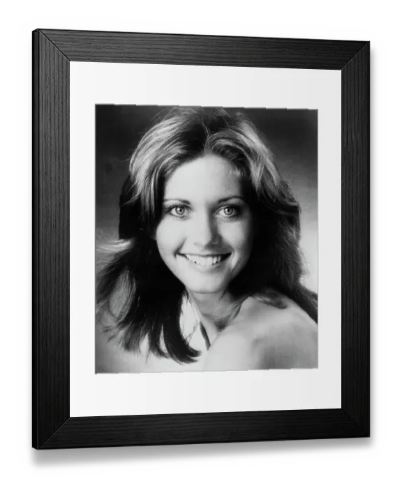 Framed Print : Olivia Newton-John Framed Print : Olivia Newton-John