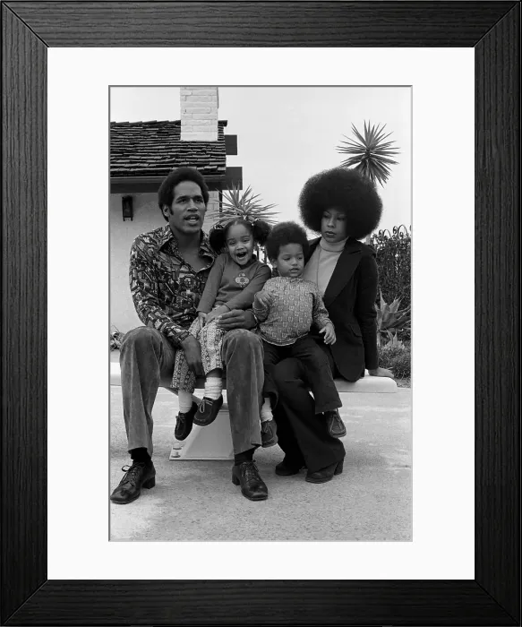 Framed Print : O.J Simpson And Family Framed Print : O.J Simpson And Family