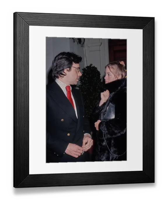 Framed Print : Peter Bogdanovich & Cybill Shepherd Framed Print : Peter Bogdanovich & Cybill Shepherd