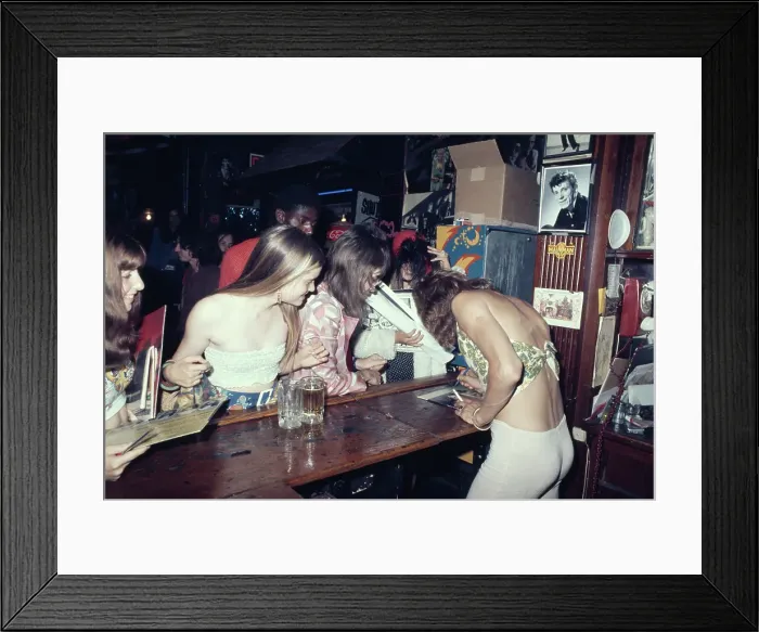 Framed Print : Rodney Bingenheimer's English Disco, Los Angeles Framed Print : Rodney Bingenheimer's English Disco, Los Angeles