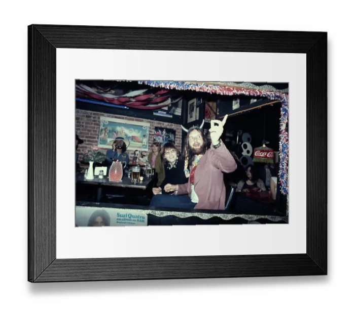 Framed Print : Rodney Bingenheimer's English Disco, Los Angeles Framed Print : Rodney Bingenheimer's English Disco, Los Angeles