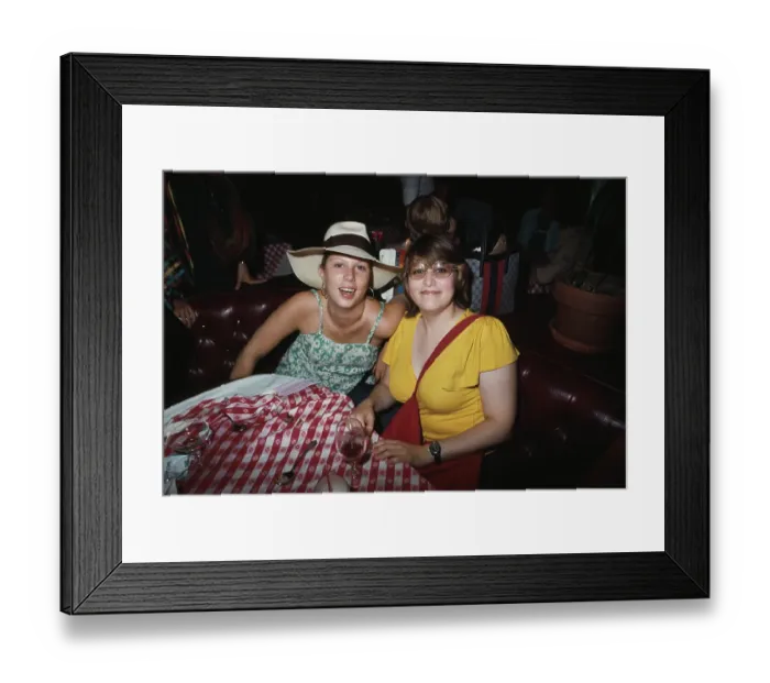 Framed Print : Rodney Bingenheimer's English Disco, Los Angeles Framed Print : Rodney Bingenheimer's English Disco, Los Angeles