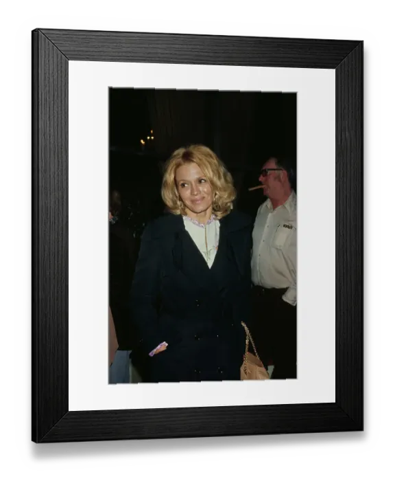 Framed Print : Angie Dickinson Framed Print : Angie Dickinson