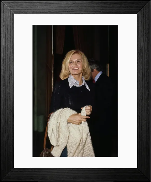Framed Print : Angie Dickinson Framed Print : Angie Dickinson