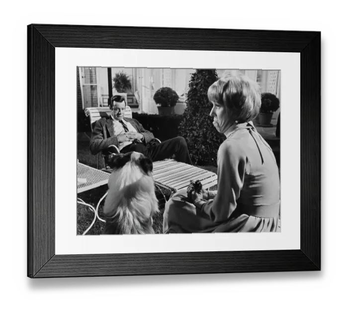 Framed Print : Carol Burnett On Set Framed Print : Carol Burnett On Set