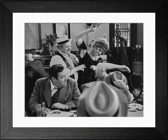 Framed Print : Carol Burnett On Set