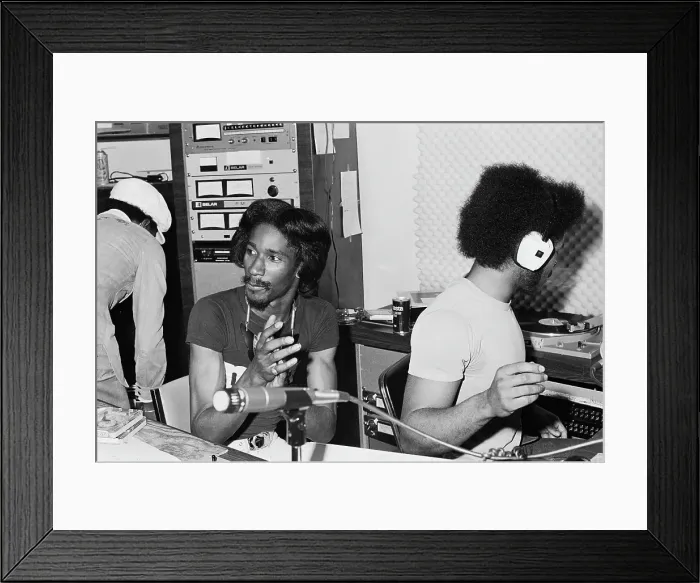 Framed Print : Soul Train Dancers