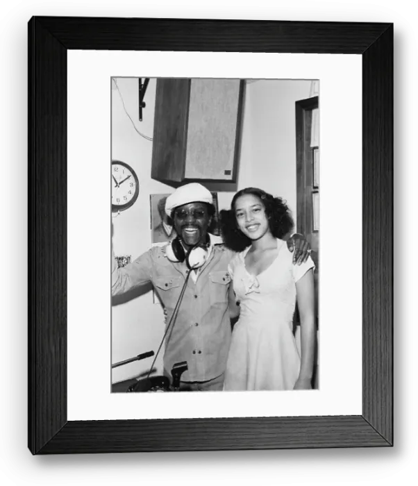 Framed Print : Soul Train Dancers Framed Print : Soul Train Dancers
