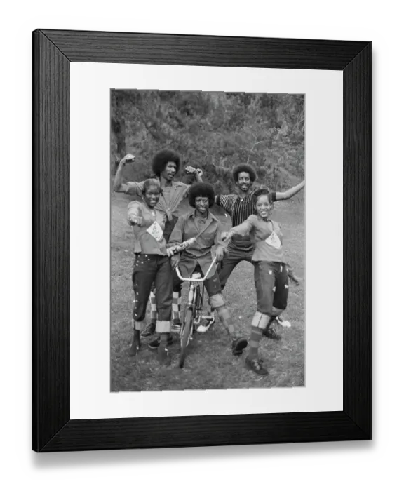 Framed Print : Soul Train Dancers