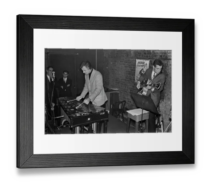 Framed Print : Gary Burton Plays New York