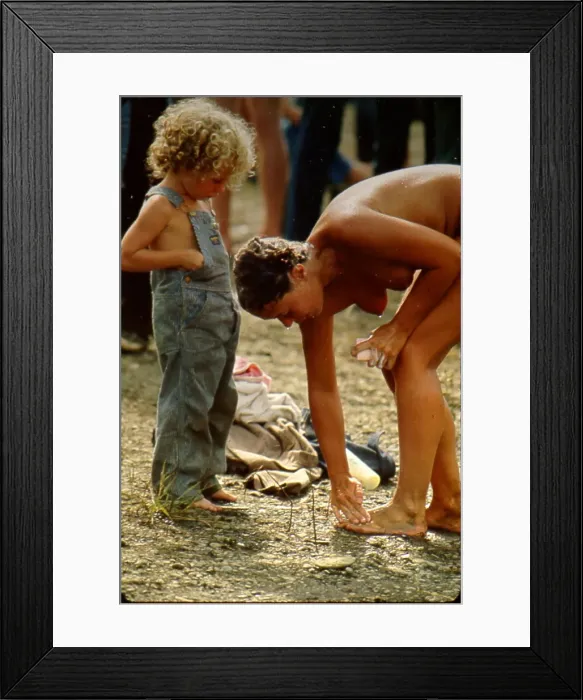 Framed Print : Photo of Generic - Nude