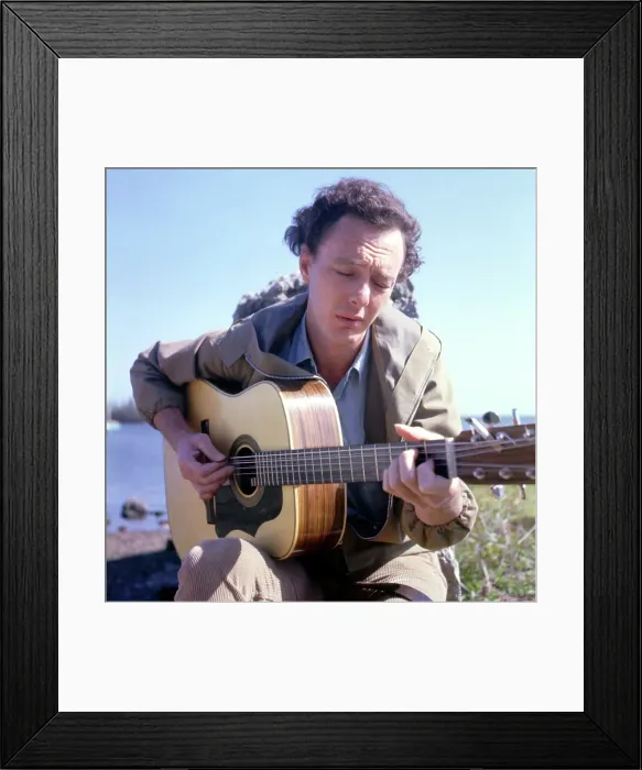 Framed Print : Photo of Fred Neil