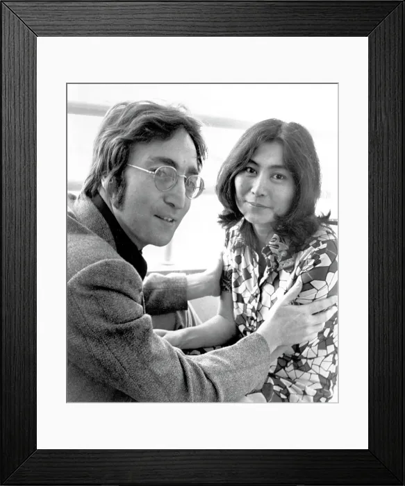 Framed Print : Photo of John Lennon