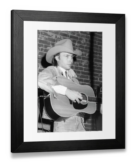 Framed Print : Photo of Dwight Yoakam