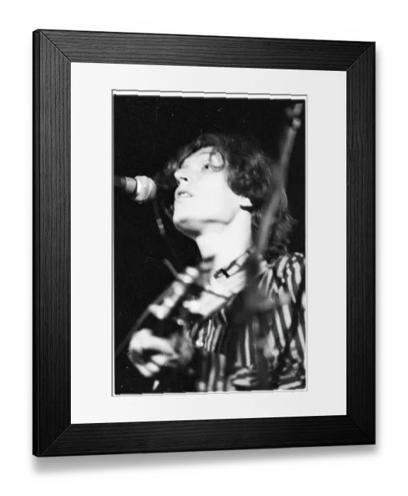 Framed Print : Photo of Steve Winwood Framed Print : Photo of Steve Winwood
