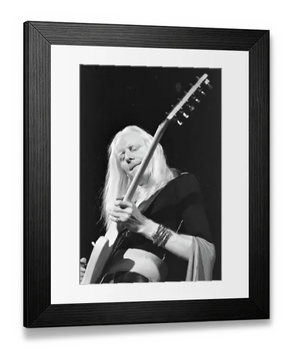 Framed Print : Photo of Johnny Winter Framed Print : Photo of Johnny Winter