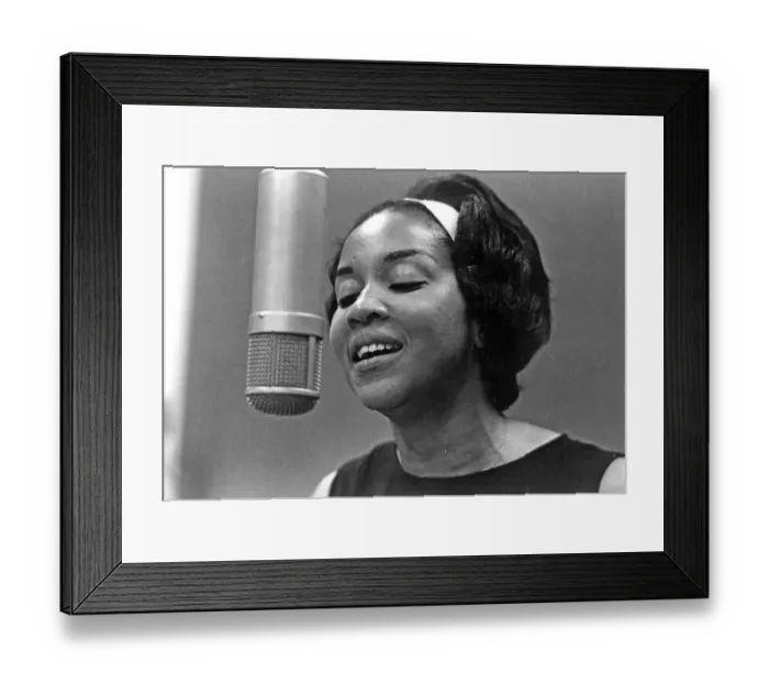 Framed Print : Photo of Mavis Staples Framed Print : Photo of Mavis Staples