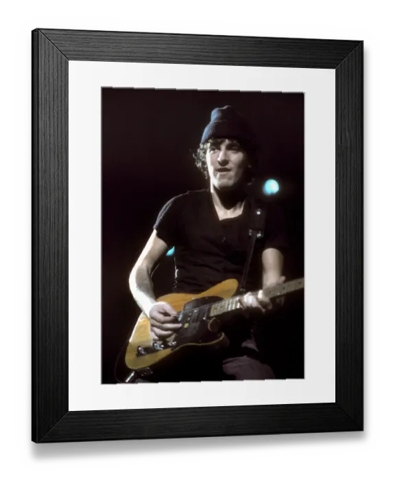 Framed Print : Photo of Bruce Springsteen Framed Print : Photo of Bruce Springsteen