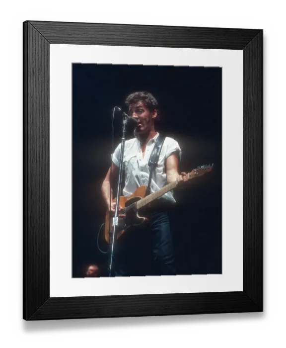 Framed Print : Photo of Bruce Springsteen Framed Print : Photo of Bruce Springsteen