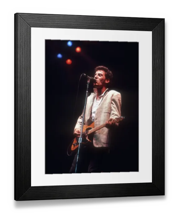 Framed Print : Photo of Bruce Springsteen Framed Print : Photo of Bruce Springsteen