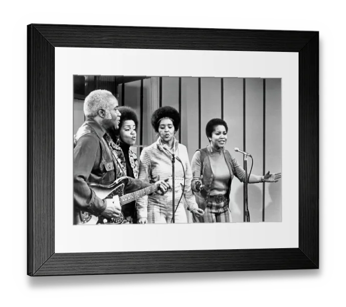 Framed Print : Photo of Staple Singers Framed Print : Photo of Staple Singers