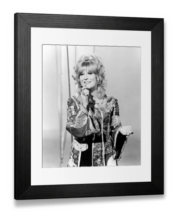 Framed Print : Photo of Dusty Springfield Framed Print : Photo of Dusty Springfield