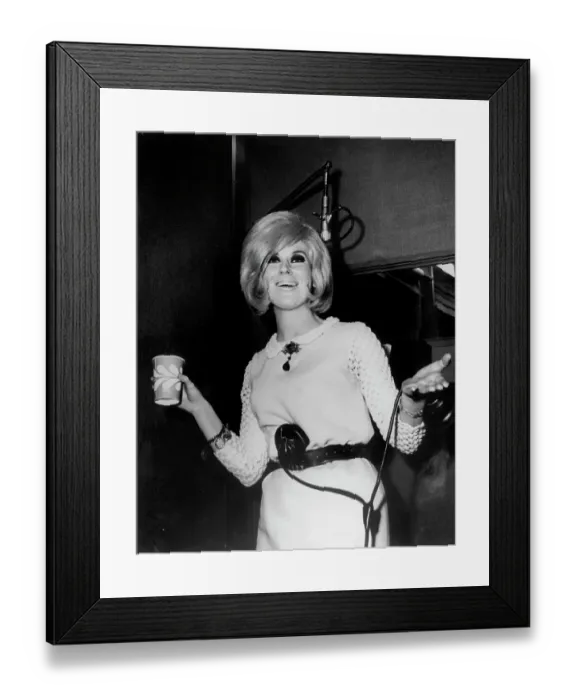 Framed Print : Photo of Dusty Springfield