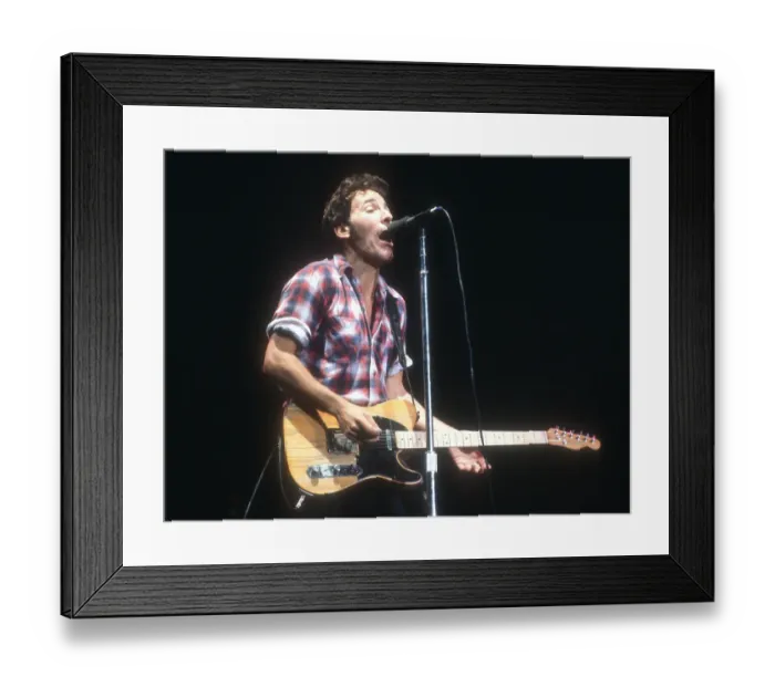 Framed Print : Photo of Bruce Springsteen Framed Print : Photo of Bruce Springsteen