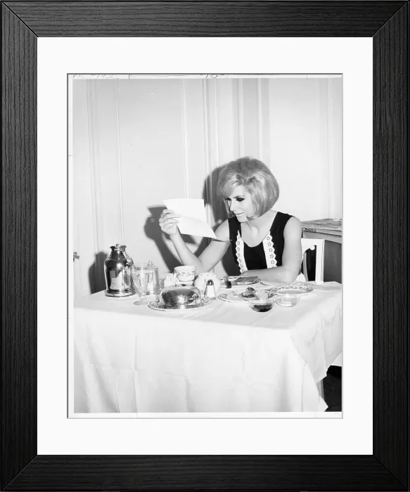 Framed Print : Photo of Dusty Springfield